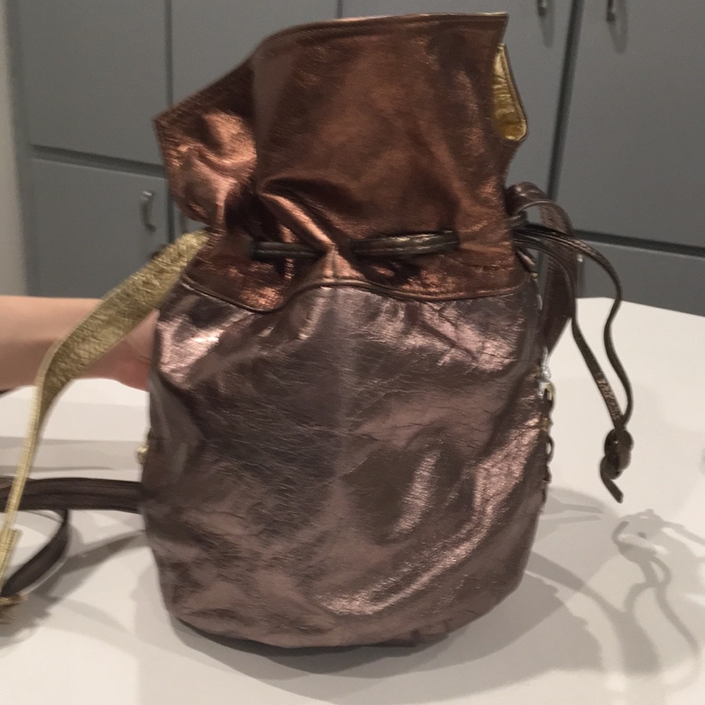 Handbag - Picture 2 of 3